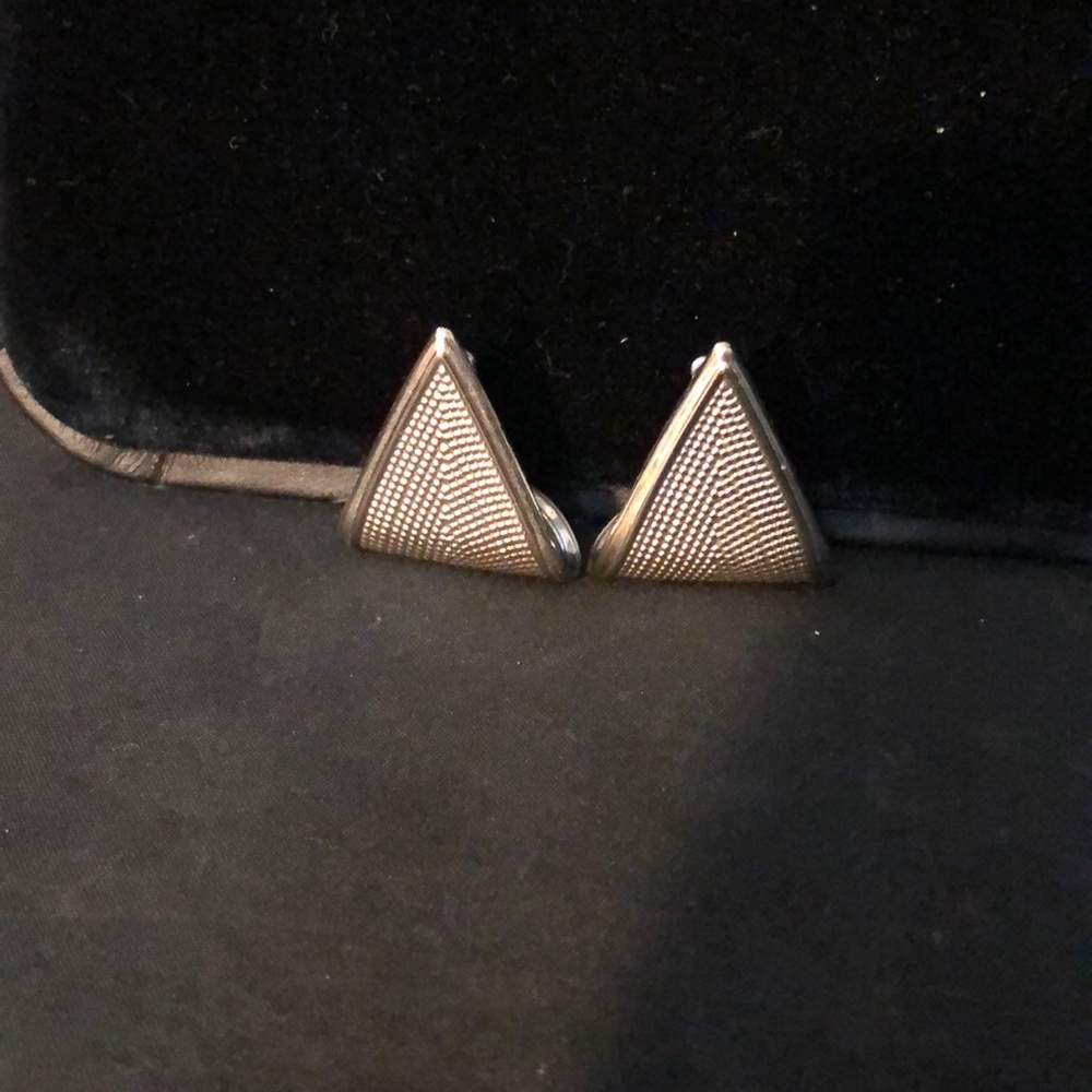 !!BUNDLE ME!! Silver curved earrings